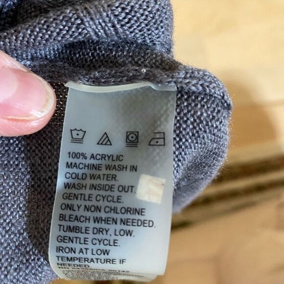 Alia Grey Front Zipper Long Sleeve Cardigan Size Small - Picture 8 of 8